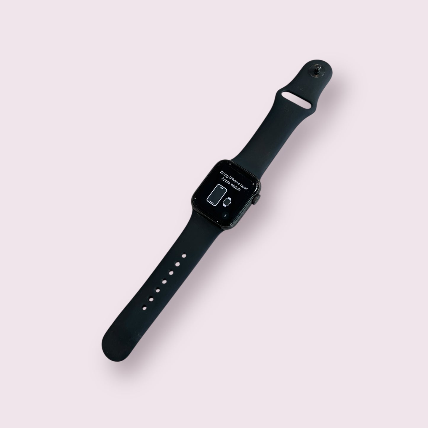 Apple iWatch SE 1st Gen 40mm Space Grey GPS with Sports Band - Grade B