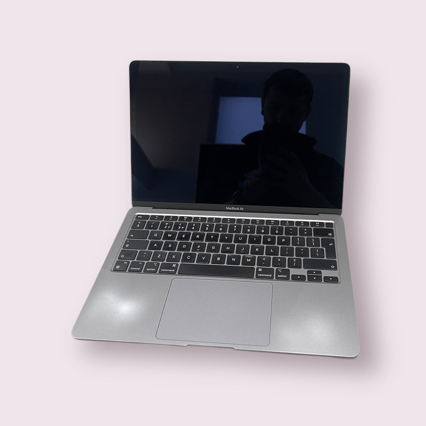 Apple Macbook air 13" M1 2020 A2337 - M1, 8GB RAM, 256GB SSD, Mac OS Sequoia - Space Grey - Grade B