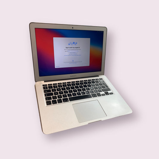 Apple Macbook air 13" A1466 2013 - 4gb RAM, i5, 256gb SSD, Mac OS Sequoia