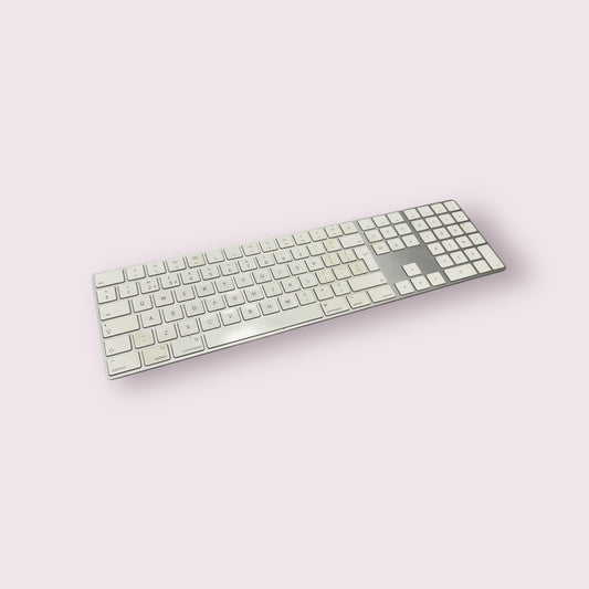 Apple Magic Keyboard with number pad A1843 rechargeable Wireless Bluetooth - USED