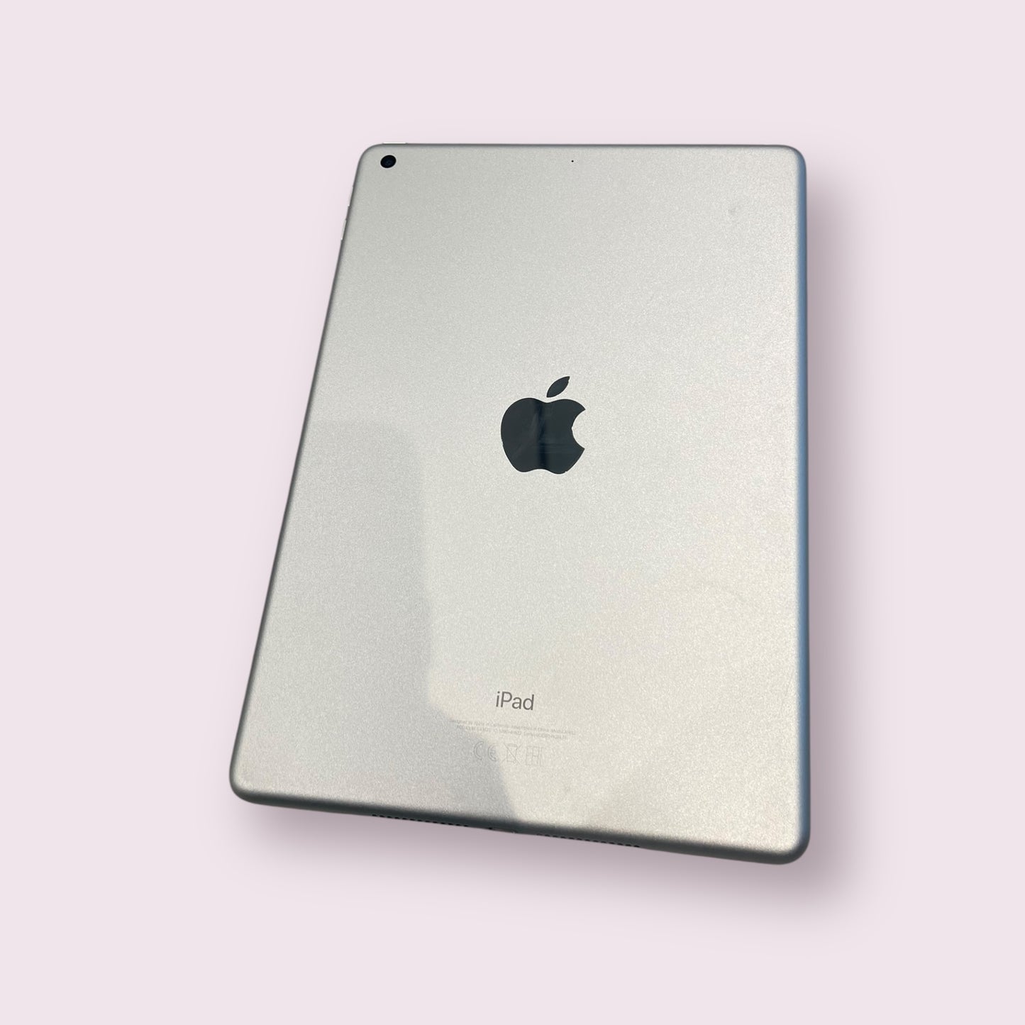 Apple iPad 5th Gen 128GB White Silver - Wifi - Grade B