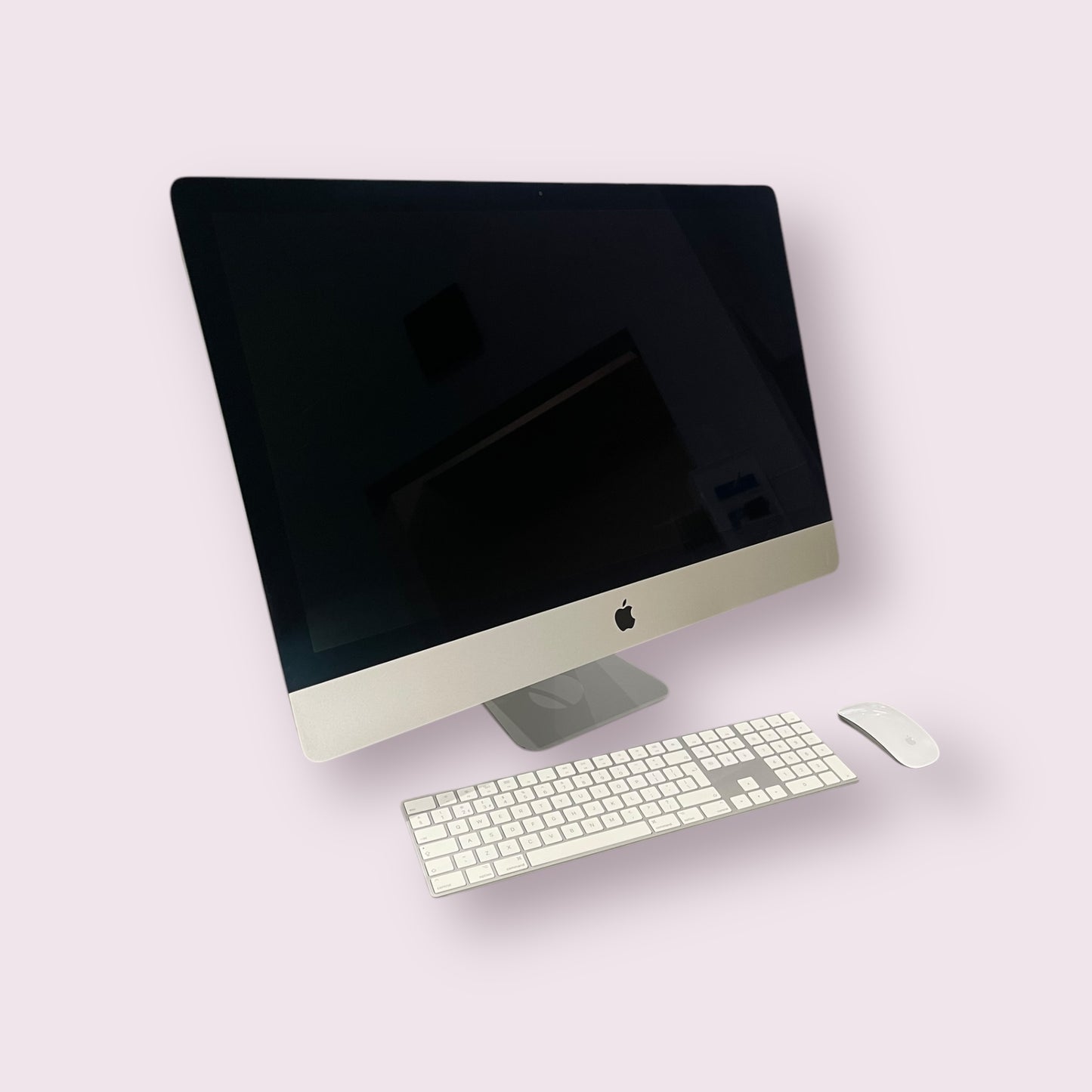 Apple iMac 27” 5K 2020 i5 CPU, 256GB SSD, 8GB RAM Mac OS Sequoia - With mouse and keyboard