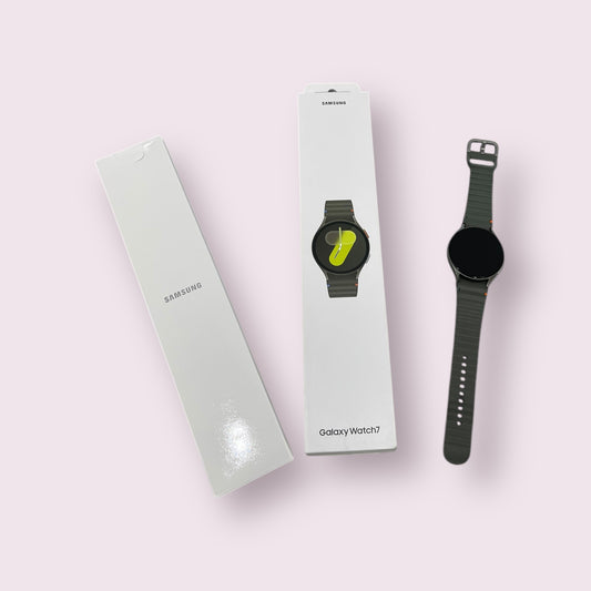 Samsung Galaxy Watch 7 44mm LTE in Green with Sports Band - Grade A