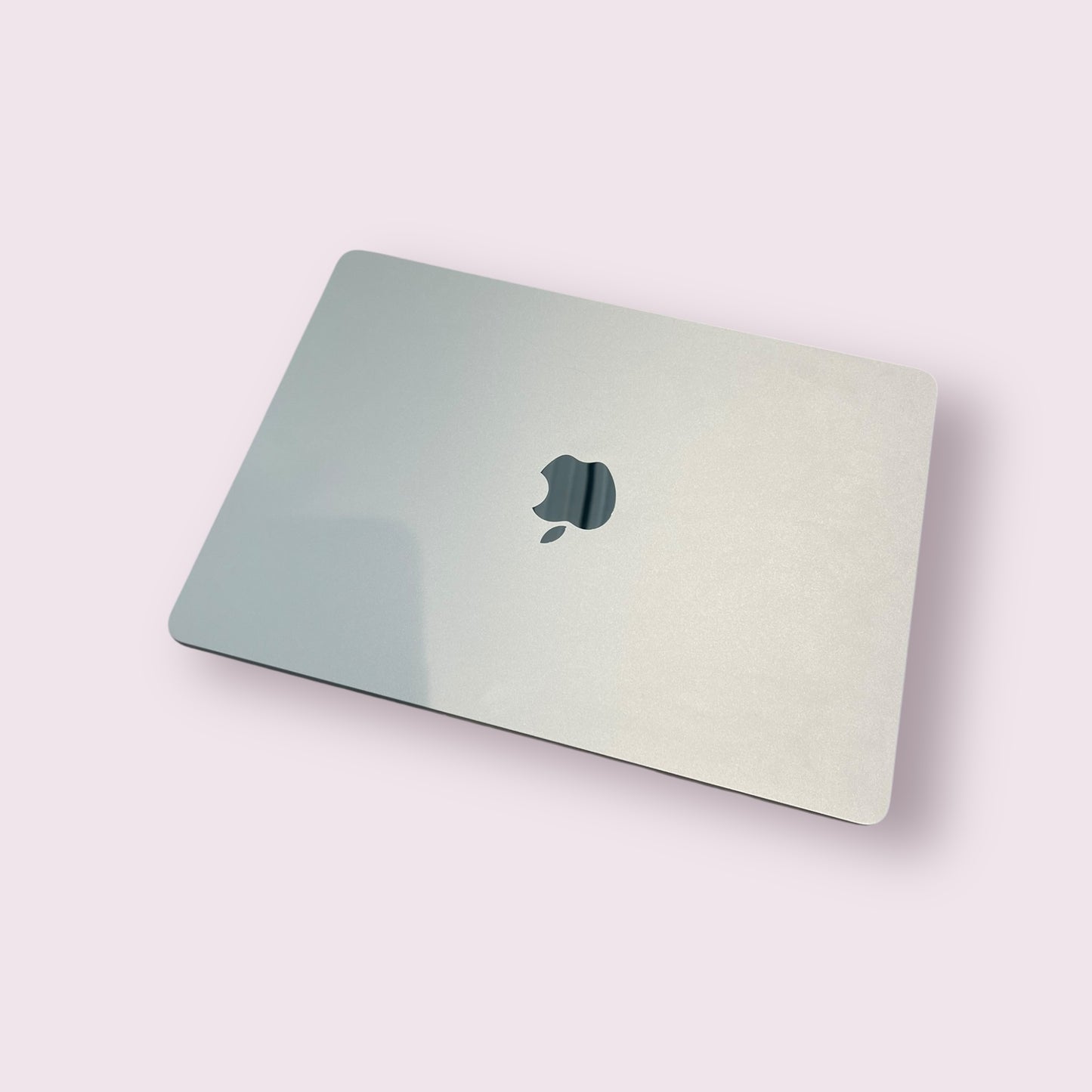 Apple MacBook air 13" M2 2022 A2681 - M2, 16GB RAM, 512GB SSD, Mac OS Sequoia - Starlight Silver - Grade A