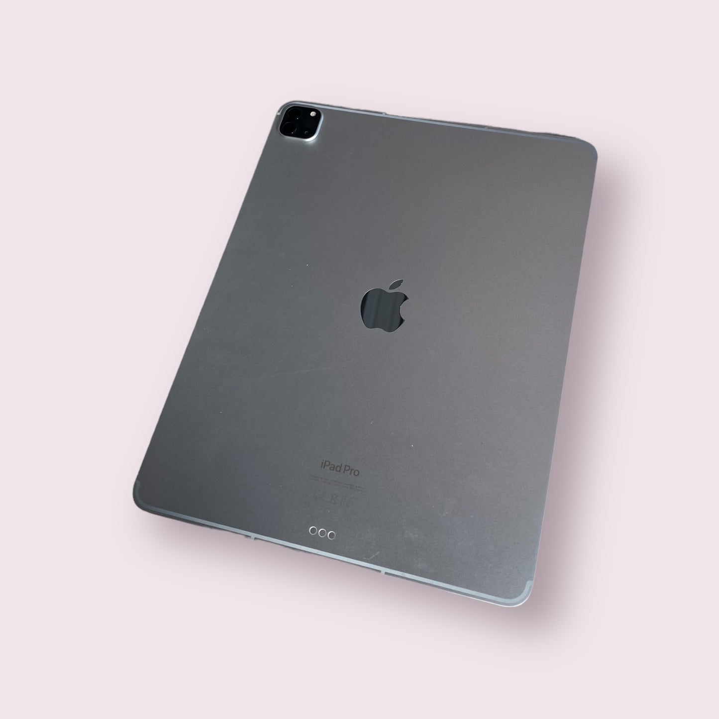 Apple iPad Pro 12.9" 2022 6 6th Generation 128GB WIFI & 5G Silver - Unlocked - Grade A