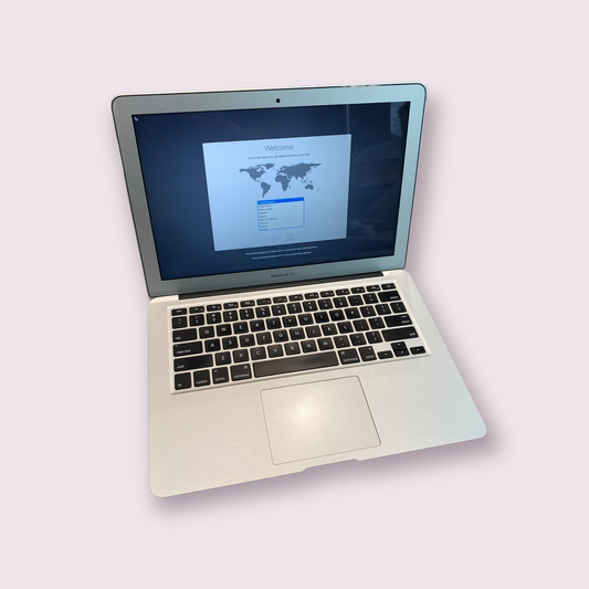 Apple Macbook air 13" A1466 2017 - 8gb RAM, i5, 128gb SSD, Mac OS Monterey