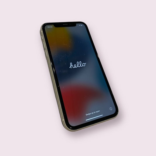 Apple iPhone 11 64GB White Unlocked - Grade B