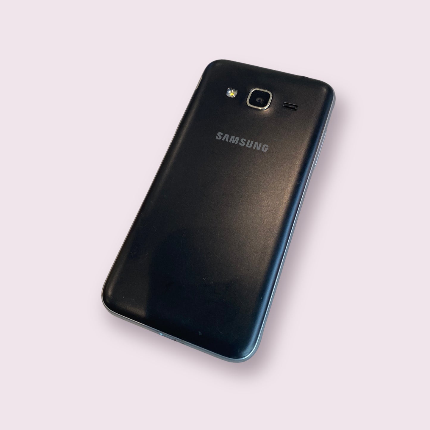 Samsung Galaxy J3 6 2016 SM-J320 8GB black smartphone - O2 - Grade B
