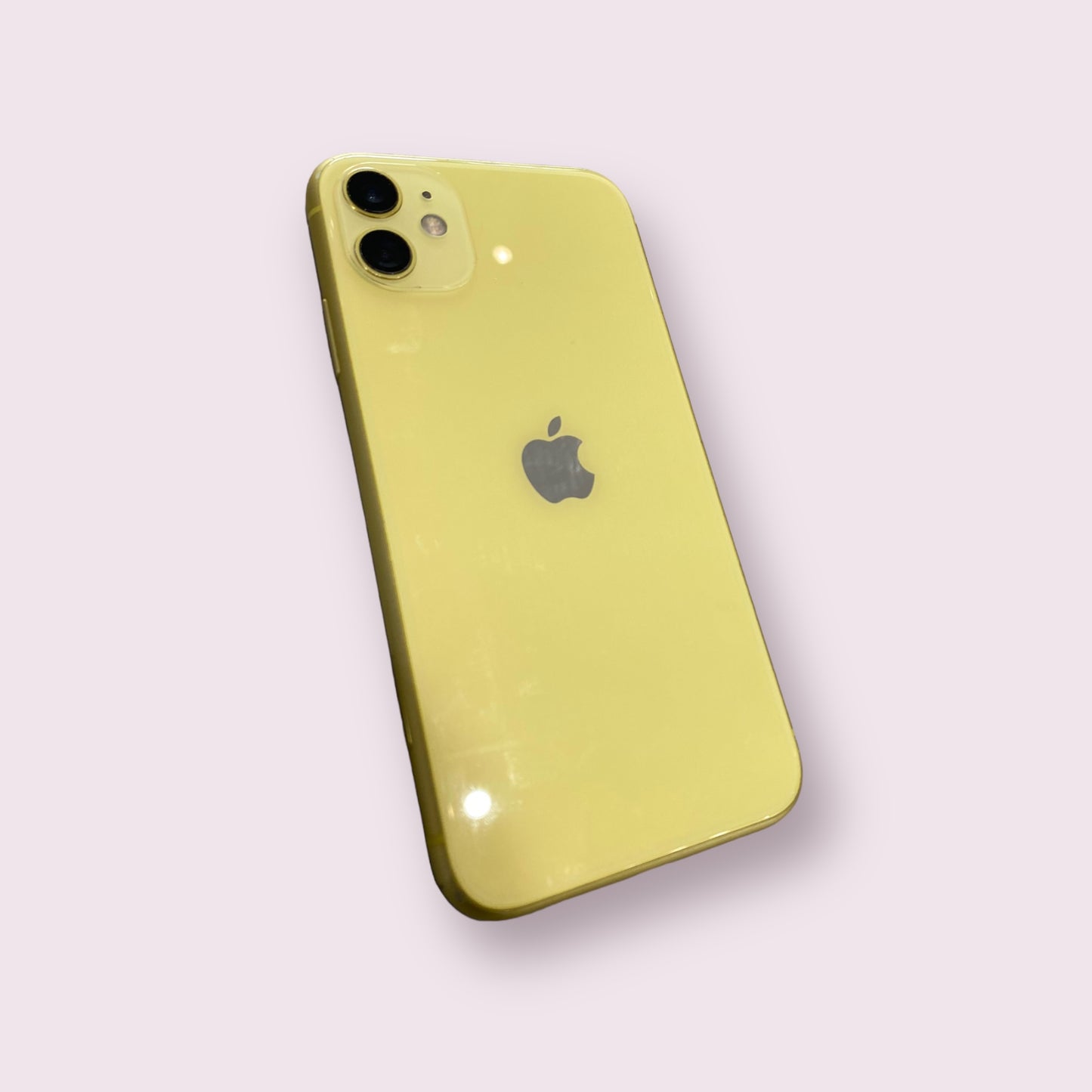 Apple iPhone 11 64GB Yellow - Unlocked - Grade B - BH100% - AM LCD