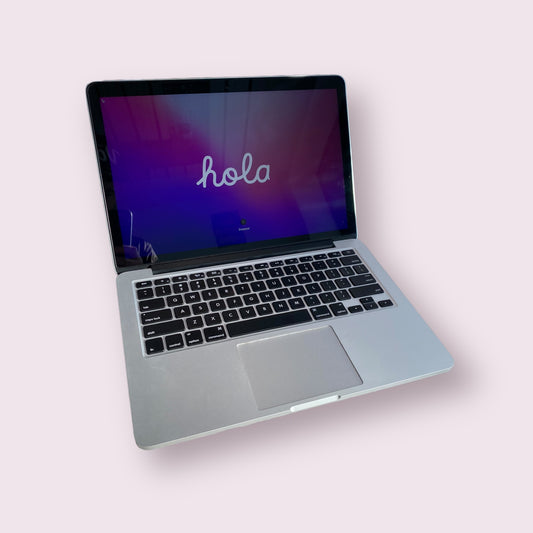 Apple Macbook pro 13" retina A1502 2015 - 8GB RAM, i5 @ 2.6GHz 256GB SSD MAC OS Monterey