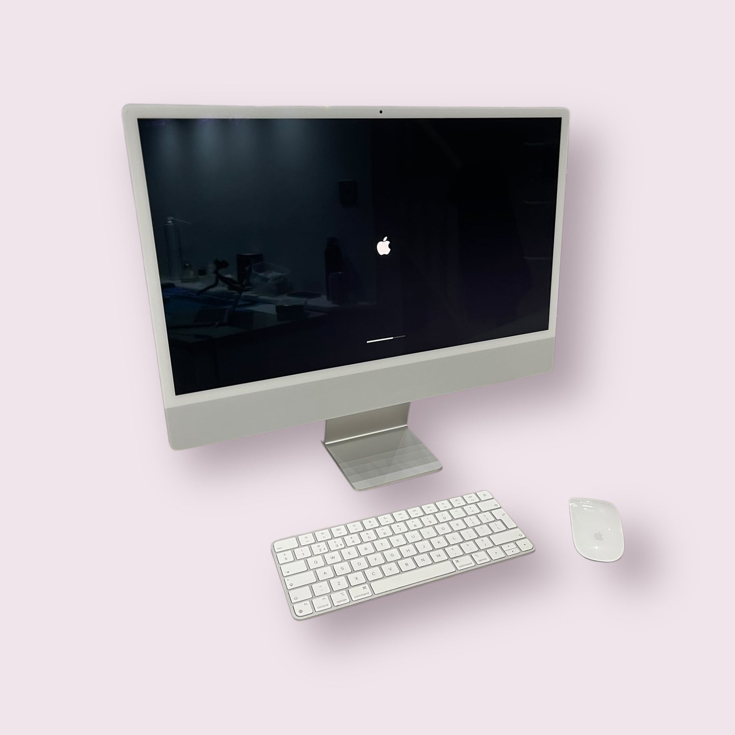 Apple iMac 24" 2021 M1 8 Core CPU, 7 Core GPU, 8GB RAM, 256GB SSD - Silver - Boxed With Mouse and Keyboard - Grade A