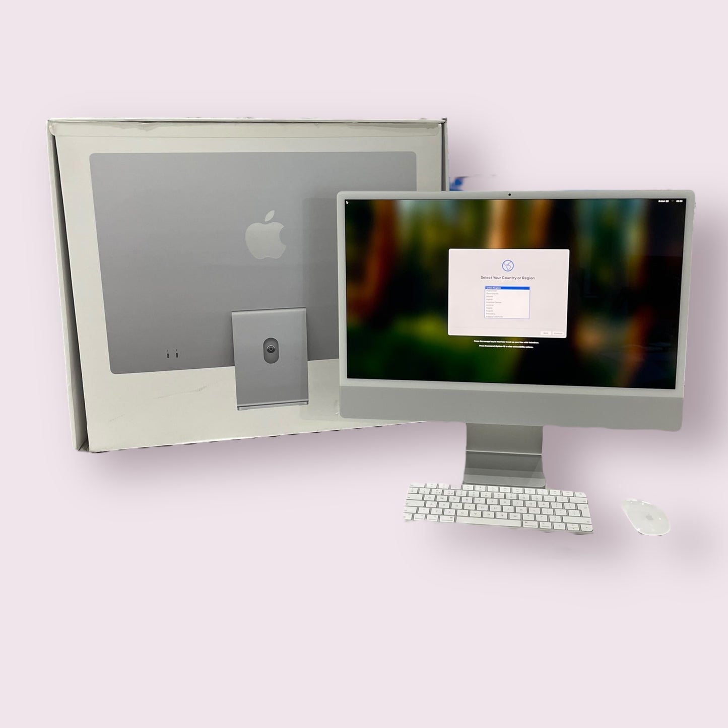 Apple iMac 24" 2021 M1 8 Core CPU, 7 Core GPU, 8GB RAM, 256GB SSD - Silver - Boxed With Mouse and Keyboard - Grade A