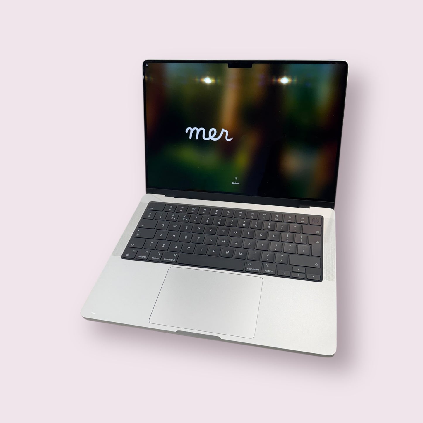 Apple Macbook Pro 14" M3 Pro 2023 A2992 - M3 Pro, 18GB RAM, 1TB SSD, Mac OS Sequoia - Silver - Grade A