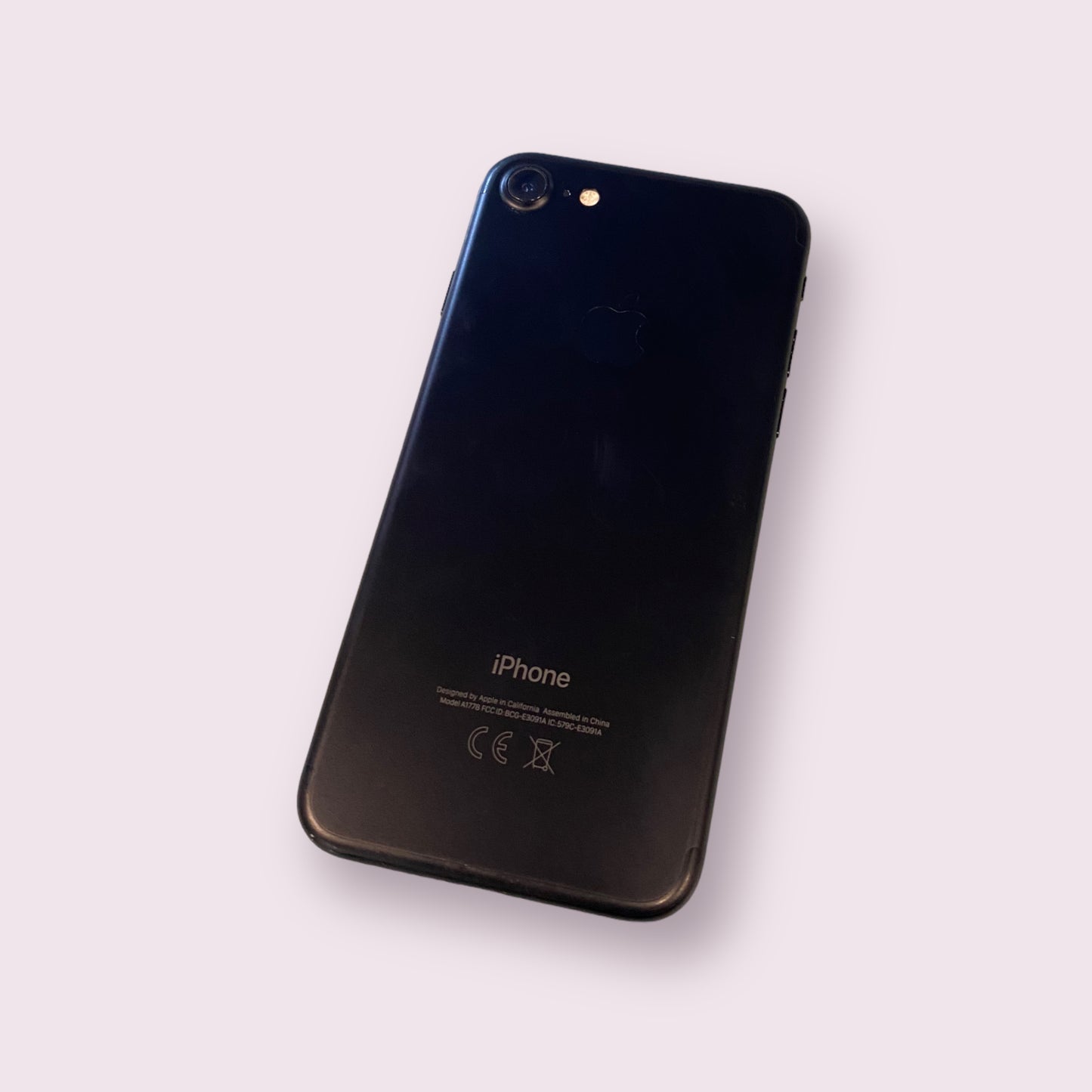Apple iPhone 7 32GB matte Black - Unlocked - Grade B+