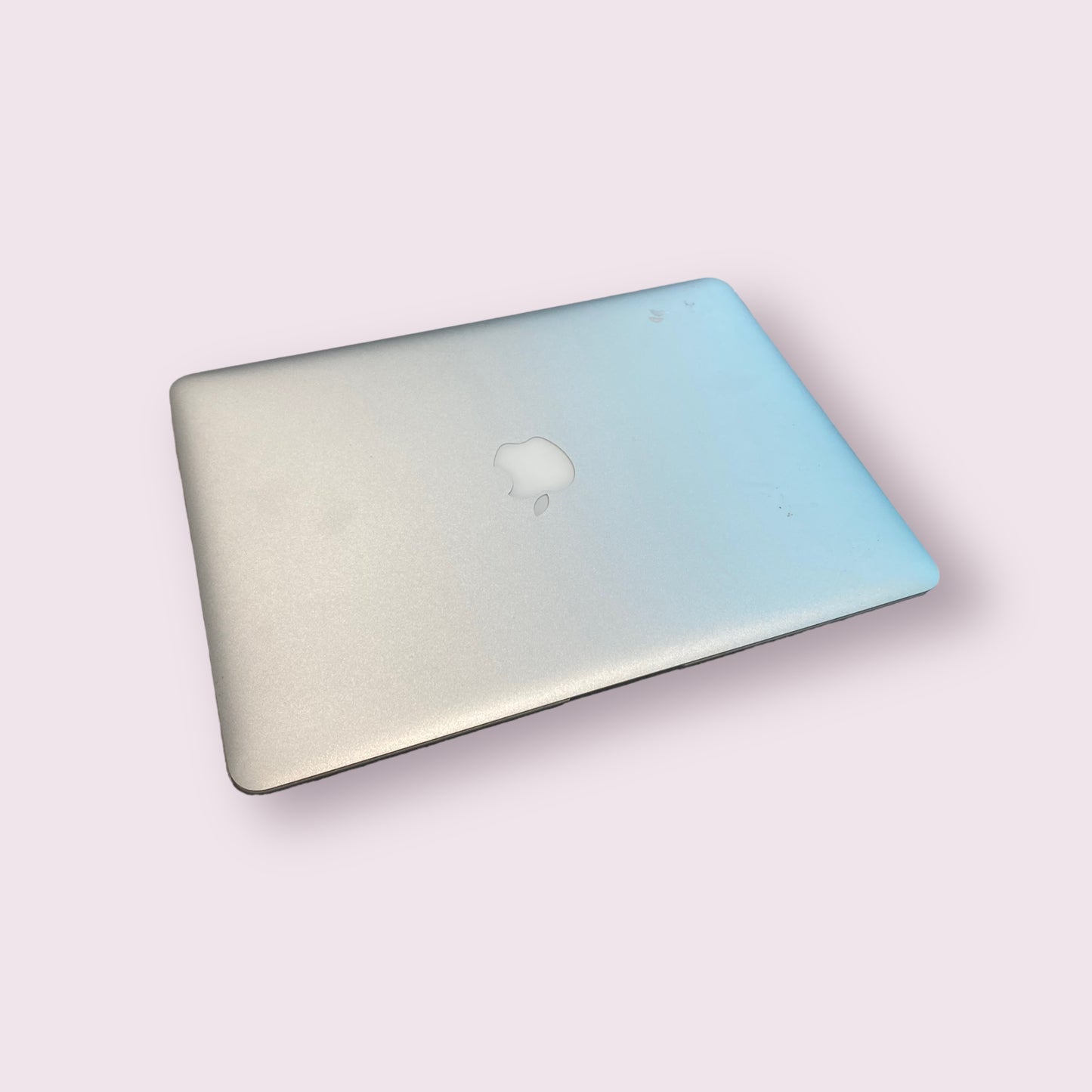 Apple Macbook air 13" A1466 2015 - 8GB RAM, i5, 256gb SSD, Mac OS Catalina