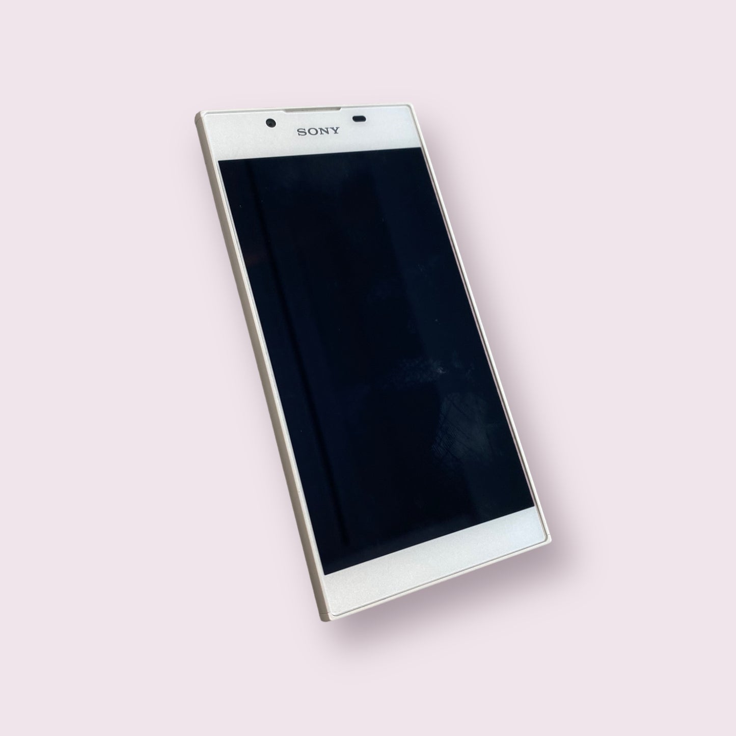 Sony Xperia L1 16GB G3311 Android Smartphone White - Unlocked - Grade B