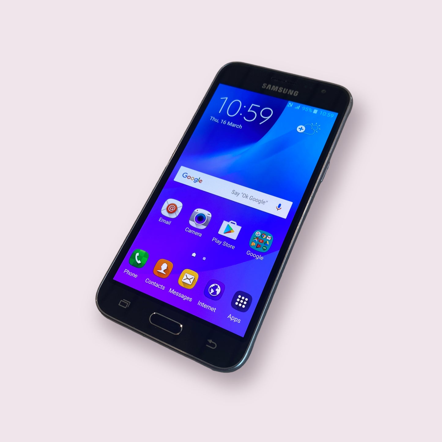 Samsung Galaxy J3 6 2016 SM-J320 8GB black smartphone - O2 - Grade B