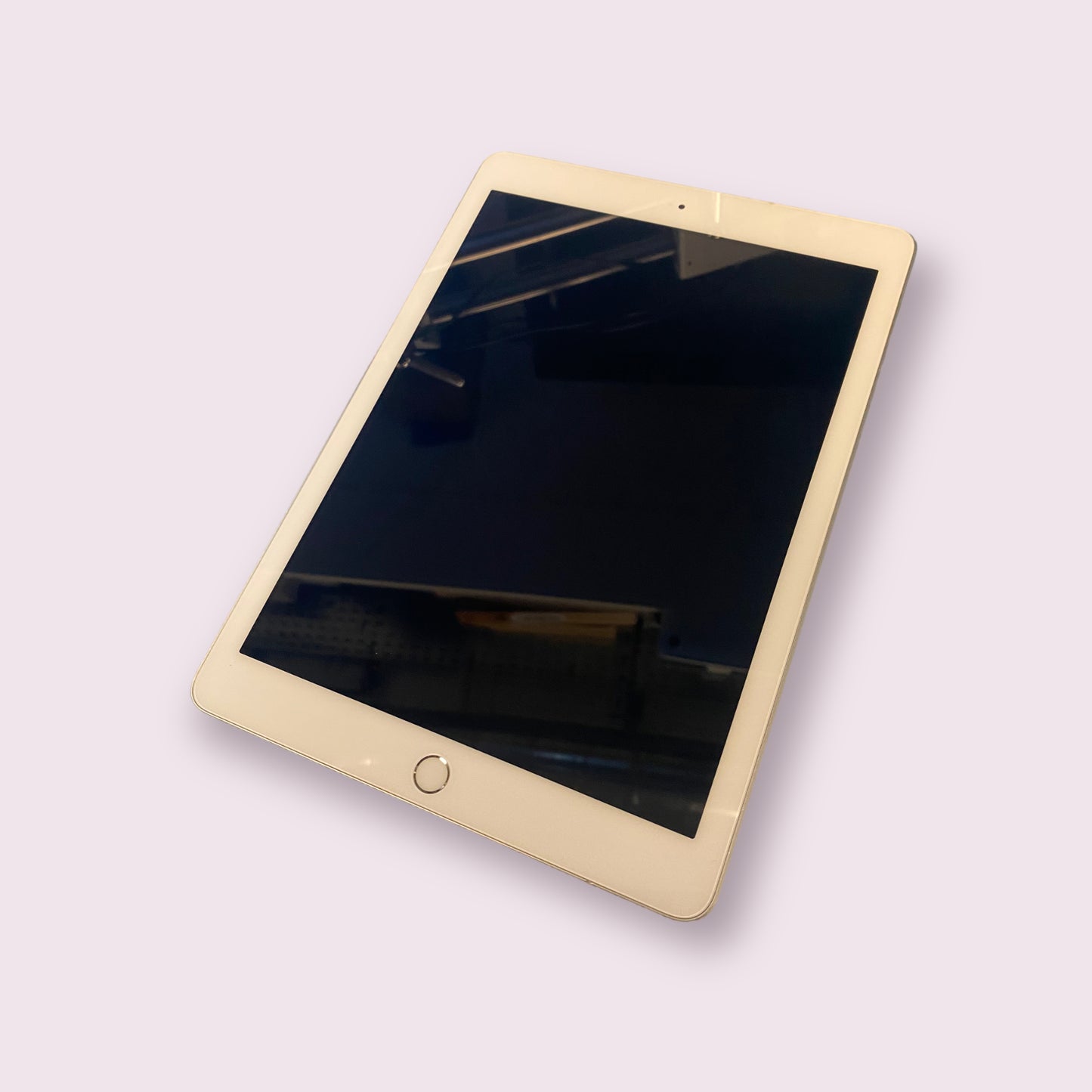 Apple iPad 6th Gen 32GB Silver Tablet - WIFI - Grade B