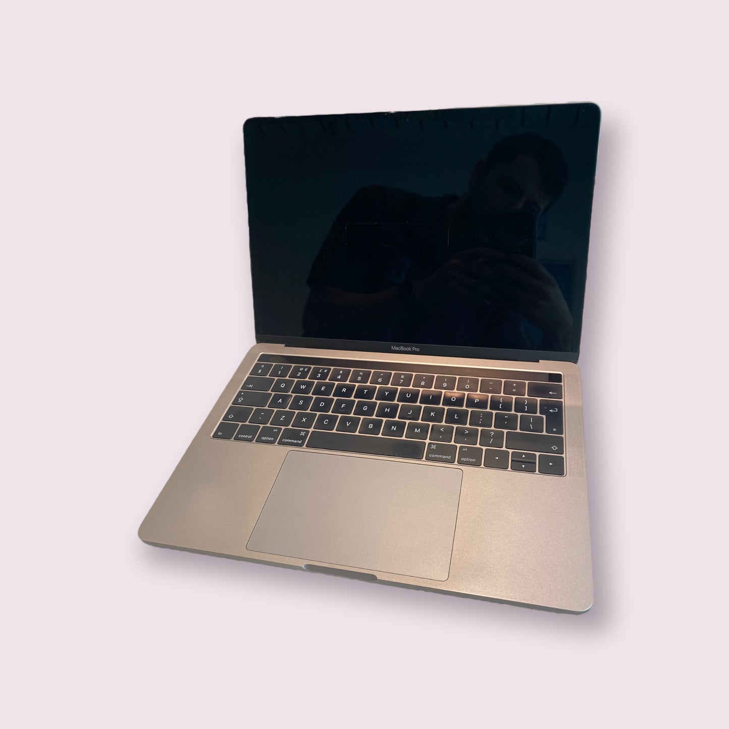 Apple Macbook pro 13" retina A1706 2016 TouchBar Space Grey - 8GB RAM, i5 @ 2.0GHz 256GB SSD Mac OS Monterey
