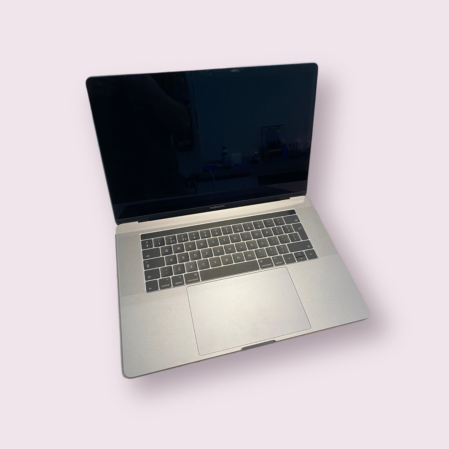 Apple Macbook pro 15" retina A1707 2017 TouchBar Space Grey - 16GB RAM, i7  512GB SSD Mac OS Ventura